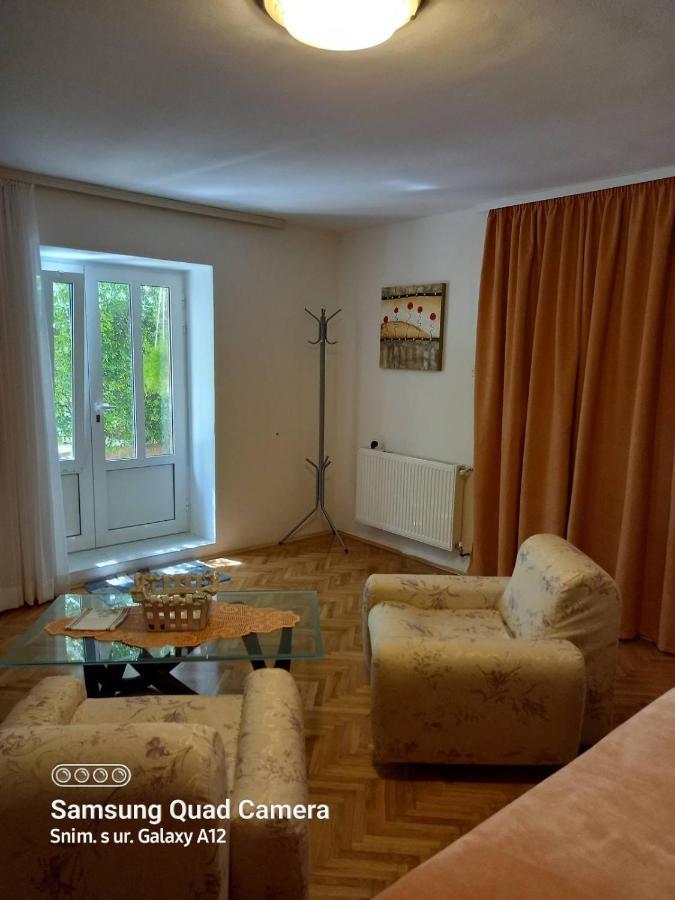 Room In Nerezine With Balcony, Wifi 4827-5 Exterior photo